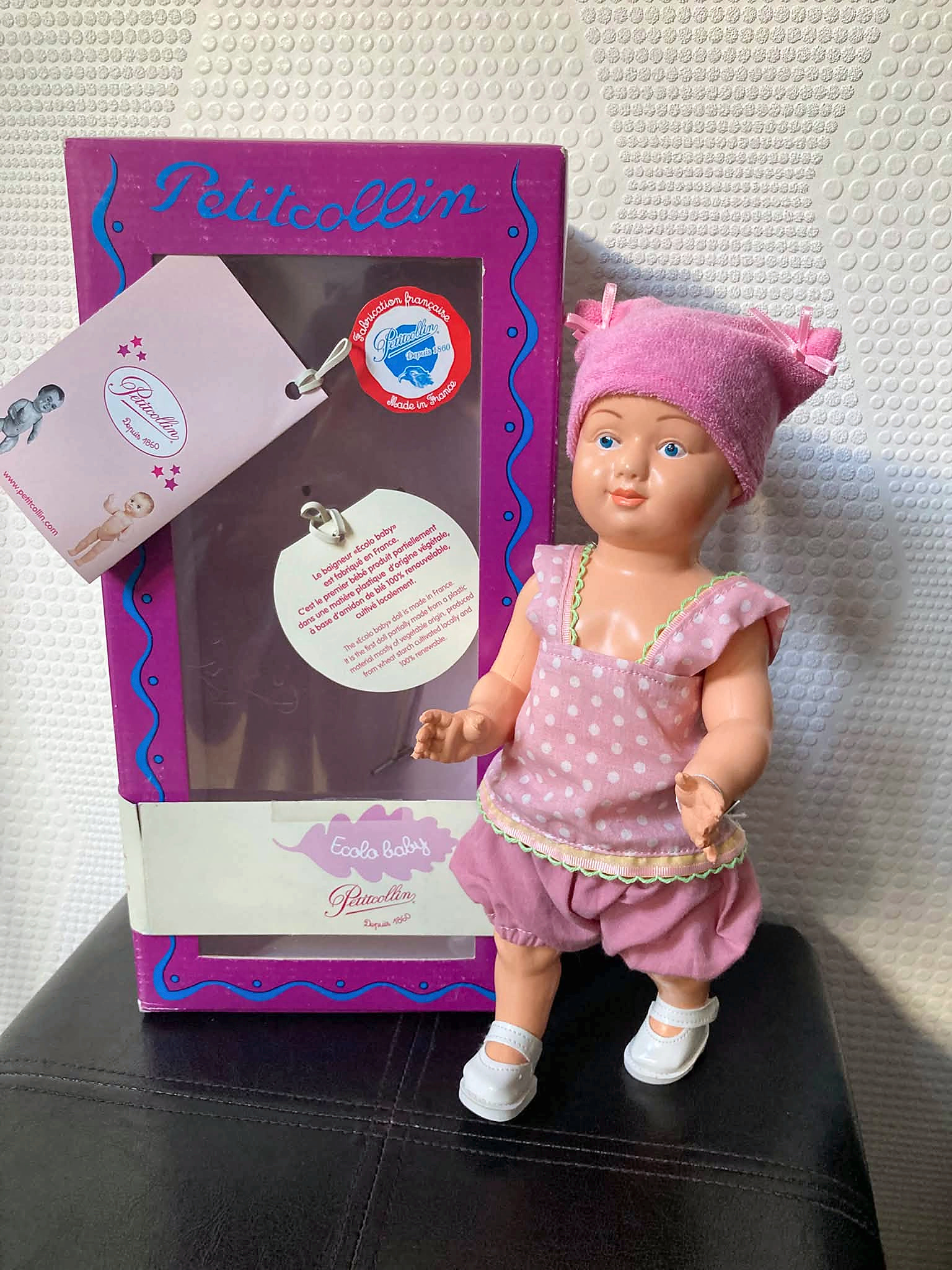 Ecolo Baby Petitcollin, 25 cm — édition du centenaire de 2012, collection de Dominique — Ecolo Baby Petitcollin avec sa boîte et ses étiquettes — vue 1.